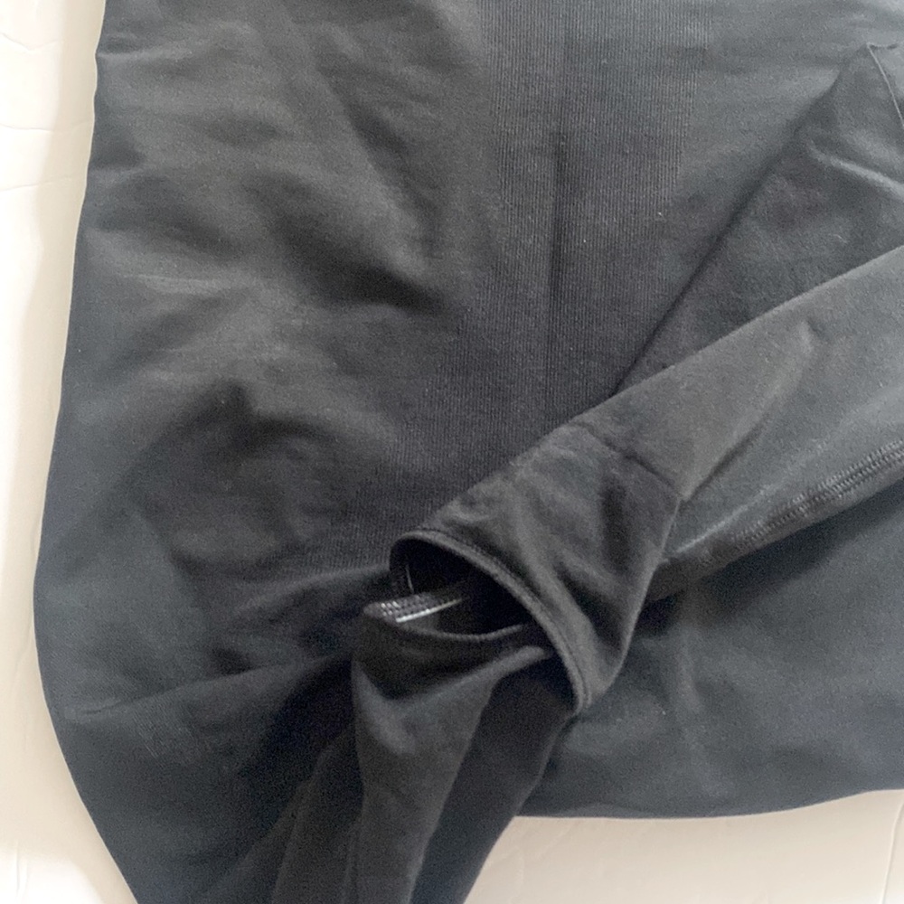 (A53) NEW SPANX Oncore High Waisted Mid Thigh Short in Very Black, Size L, NWOT - Picture 13 of 13
